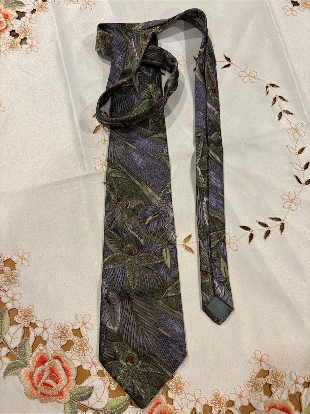 Classic Silk Floral Jacquard Tie in Olive Green and Purple